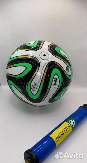 Футбольный мяч adidas brazuca, размер 5