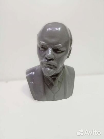 Бюст ленина