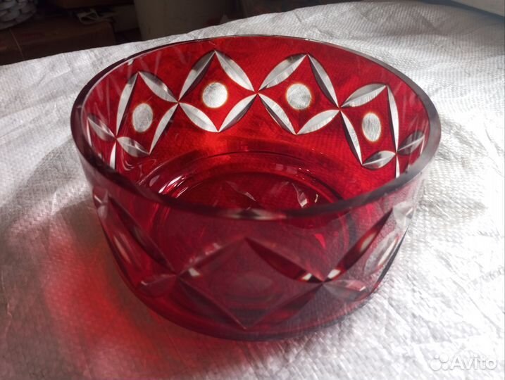 Салатница рубиновое стекло СССР