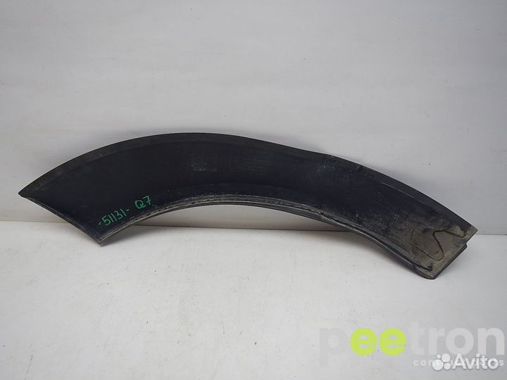 Б/У Накладка крыла переднего правого б/у 4L0800122