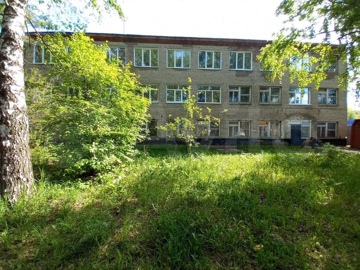 Помещение свободного назначения, 303 м²