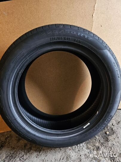 Pirelli Cinturato P7 225/50 R17