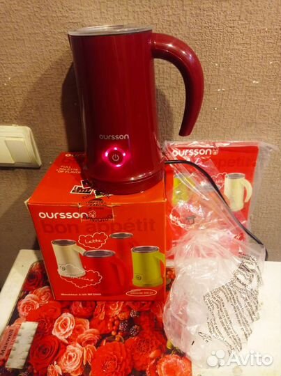 Капучинатор вспениватель молока oursson