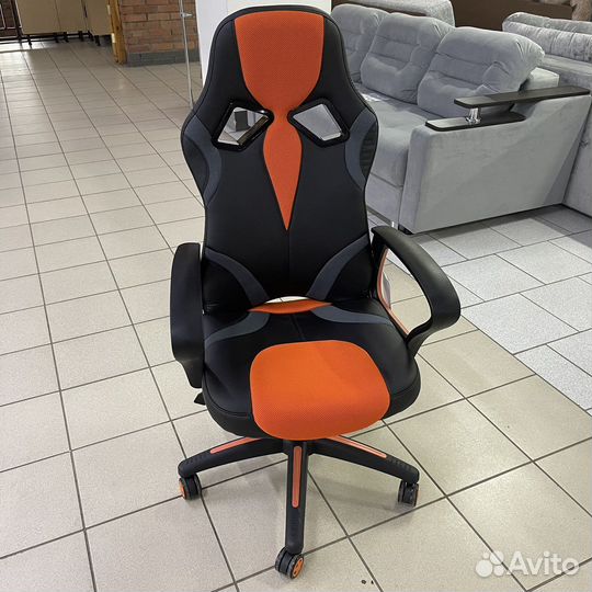 Компьютерное кресло новое