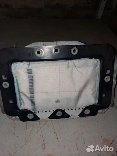 Подушка безопасности меган