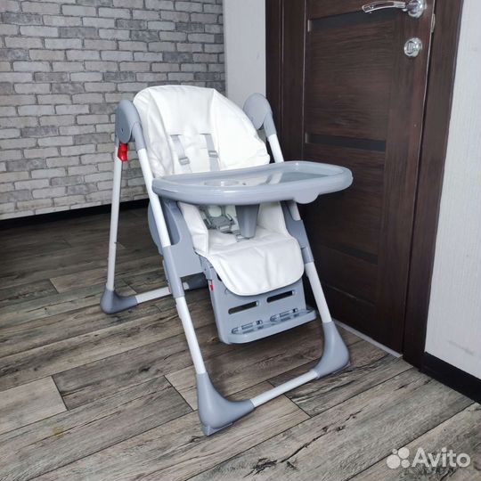 Стульчик для кормления Geburt. Идеальное состояние