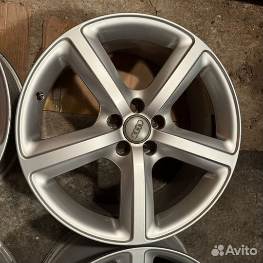 Колесные диски R19 Audi Q5 8R