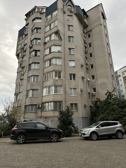 3-к. квартира, 106 м², 8/9 эт.