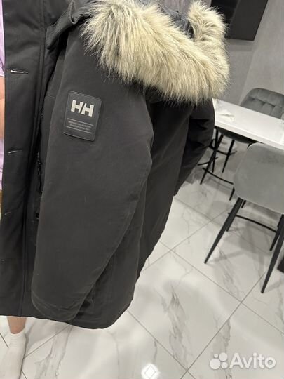 Пуховик helly hansen