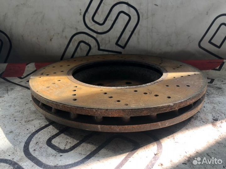 Диск тормозной передний правый Mercedes-Benz