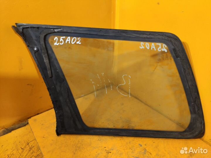 Стекло заднее правое для Mitsubishi Lancer 9 Wagon