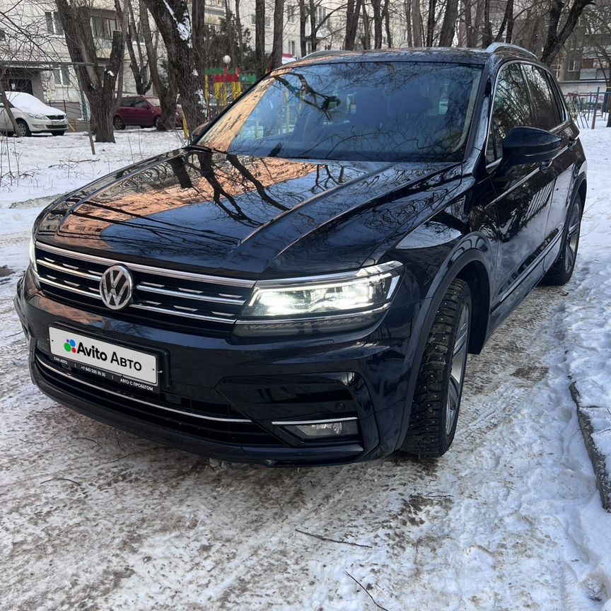 Купить 🚘 Volkswagen Tiguan с пробегом от 500 000 ₽ в