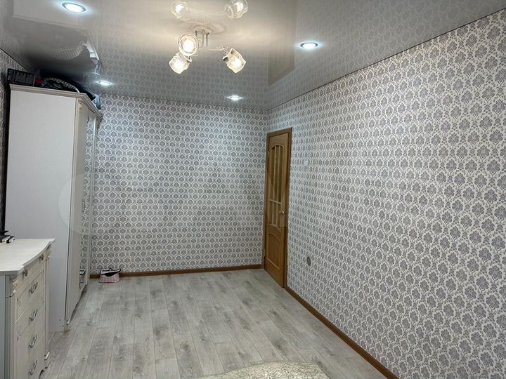 1-к. квартира, 30 м², 5/5 эт.