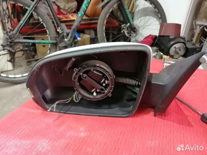 Боковое зеркало левое LADA Веста