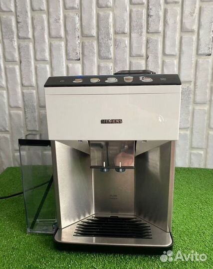 Кофемашина Siemens EQ.500 Integral (TQ507R02)