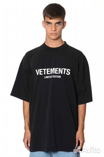 Футболка vetements