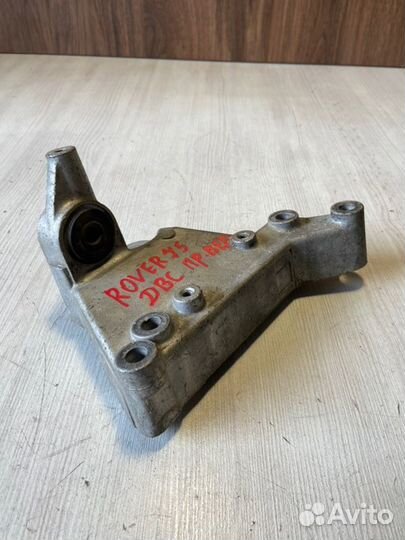 Кронштейн двигателя правый Rover 75