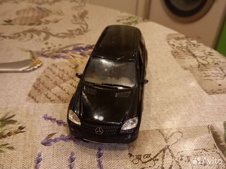 Модель автомобиля mercedes