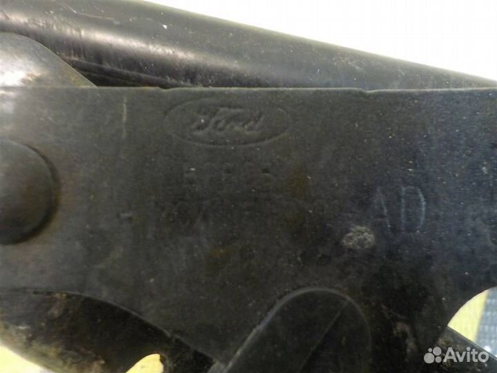 Петля крышки багажника Ford Mondeo IV 2007-2014