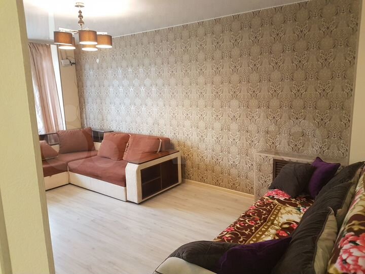 2-к. квартира, 45 м², 1/9 эт.