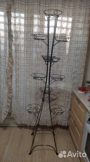 Подставка для цветов напольная металлическая