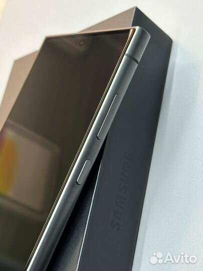 Samsung Galaxy S24 Ultra, 12/256 ГБ