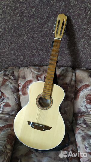 7 струнная гитара
