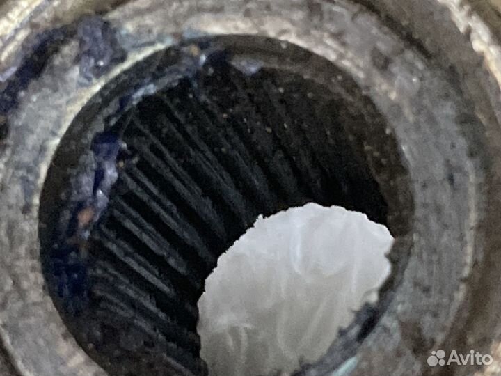 Кулак поворотный передний правый Laguna 2 с ABS