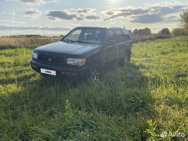 Nissan Pathfinder 3.3 AT, 1997, 265 000 км