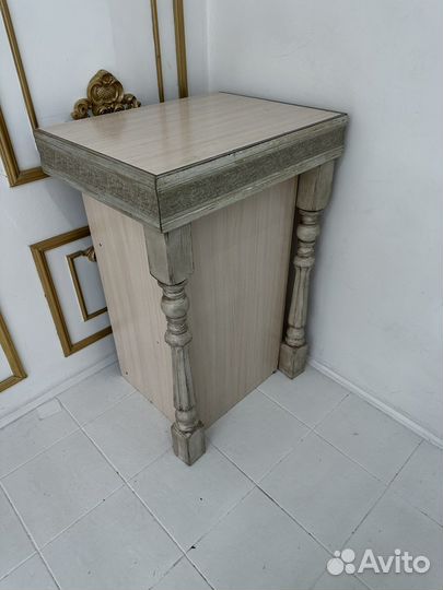 Тумба декоративная