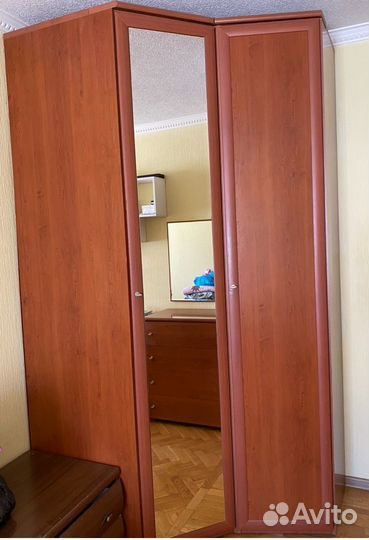 Спальный гарнитур