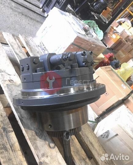 Гидромотор хода Volvo EC250D