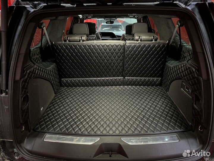 Автомобильный коврик из экокожи