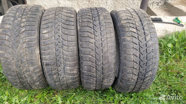 Bridgestone Ice Cruiser 5000 235/55 R17 99T