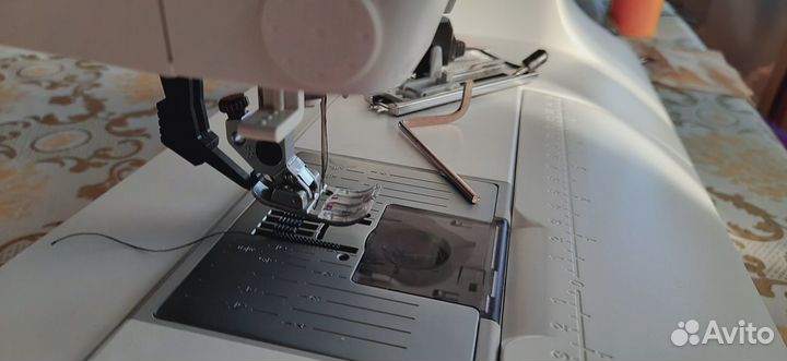 Швейная машина Pfaff