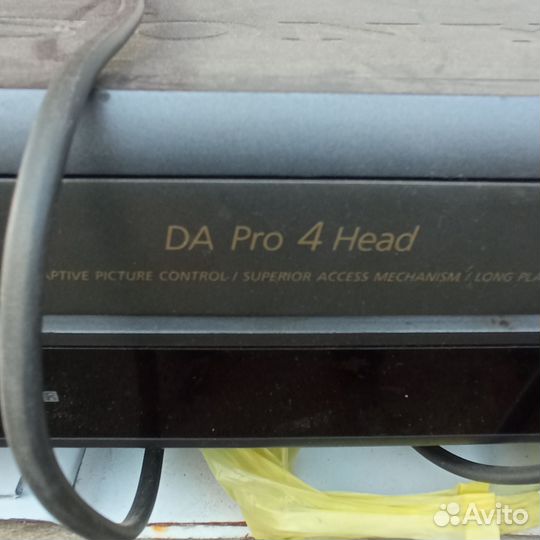 Продам видеомагнитофон sony