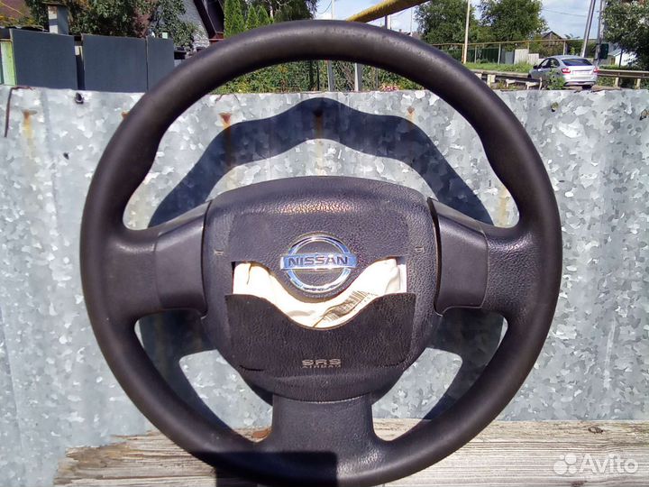 Руль Nissan