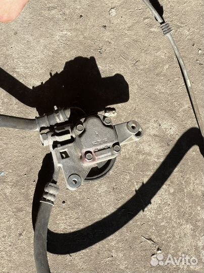 Гидроусклитель руля