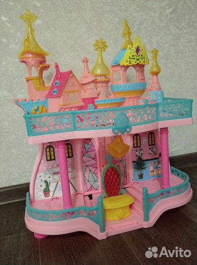 Домик кукольный