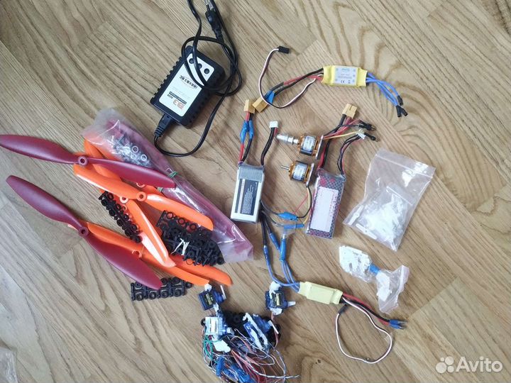 Авиамодельный двигатель и другое