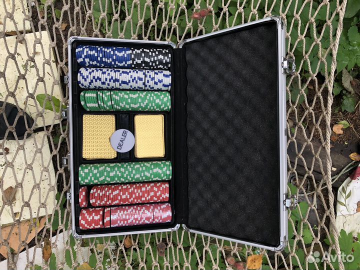 Набор для покера 300 фишек