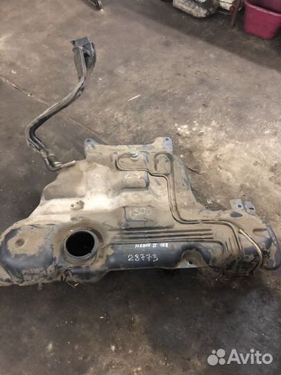 Бак топливный Рено Меган / Сценик