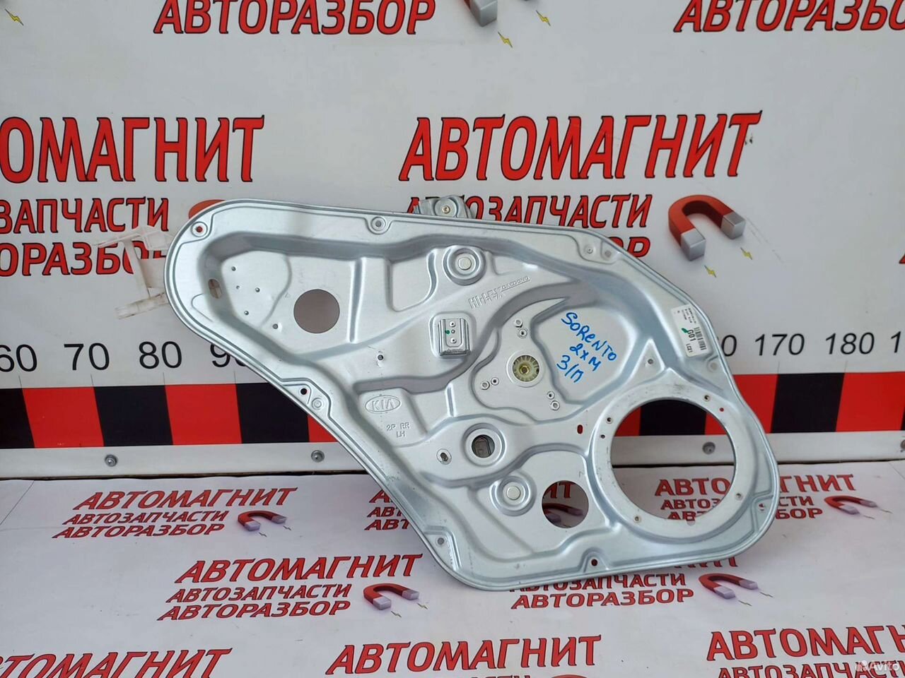 Стеклоподьемник задний левый Киа Соренто 2 12-20г