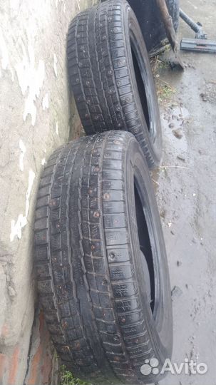 Dunlop SP Winter Ice 01 215/60 R16