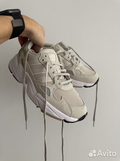 Кроссовки Adidas Falcon W женские новые