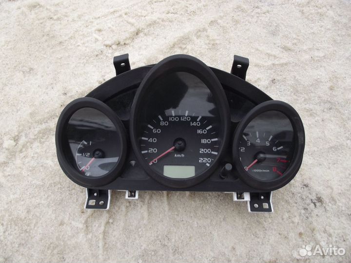 Приборная панель Mitsubishi Colt б.у