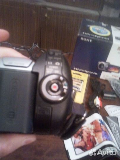 Видеокамера Sony handycam DCR-SR85E