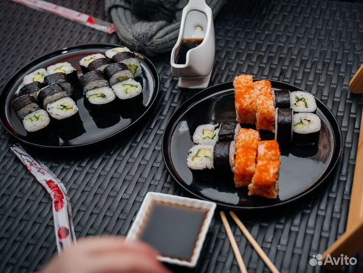 Доставка роллов и пиццы