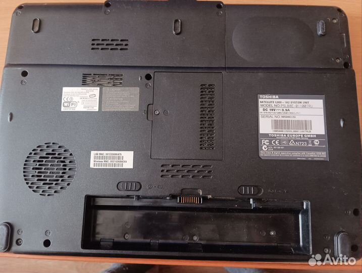 Ноутбук toshiba