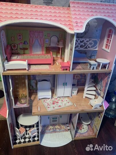 Кукольный домик